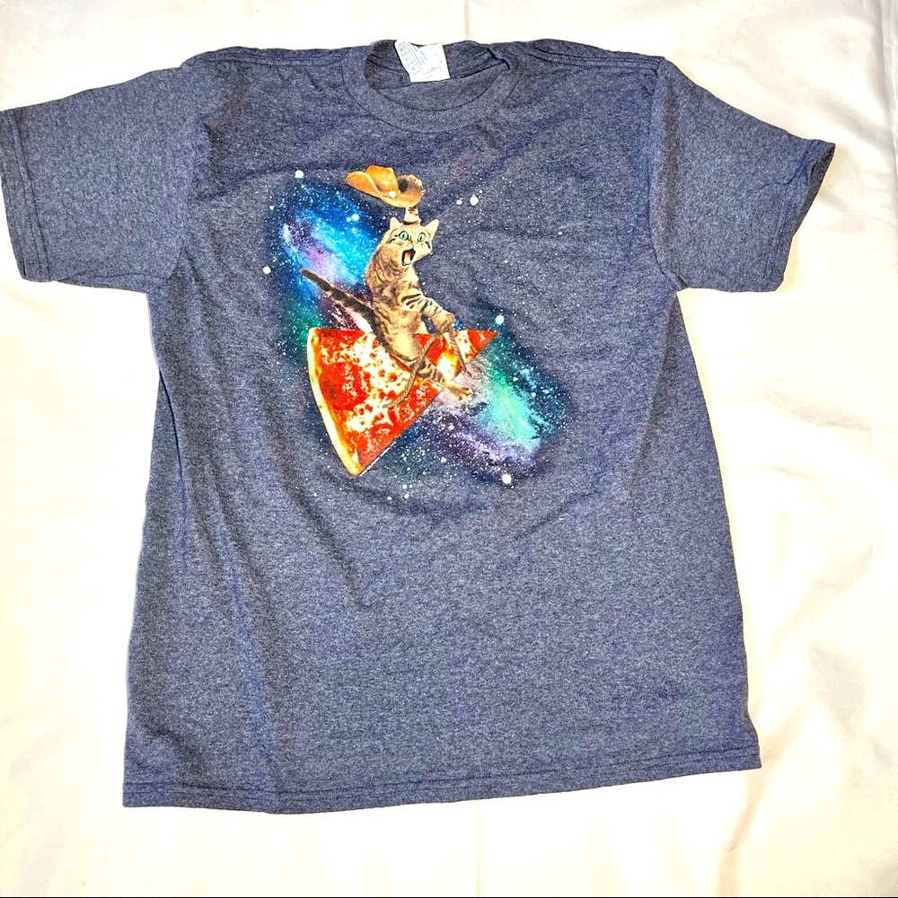 Cat graphic tee